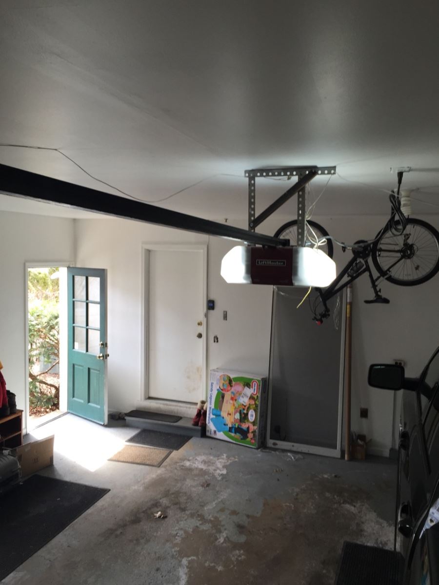 Garage Doors Opener in Illinois